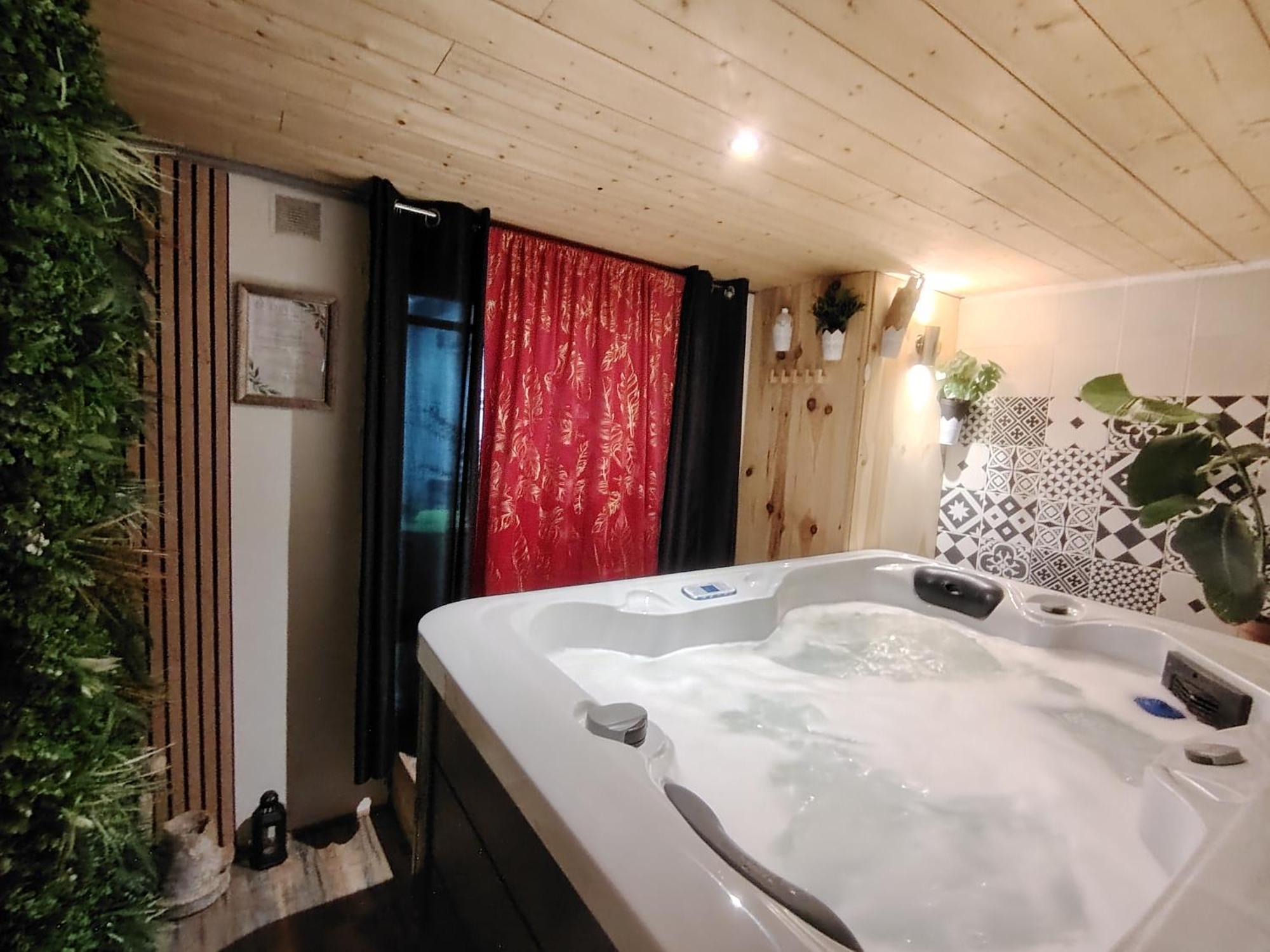 Sweet Loft Grenoble-Love Room Avec Jacuzzi & Sauna Exterior foto